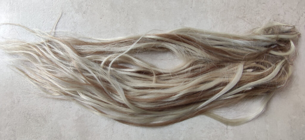 Entfernte Keratin Extensions