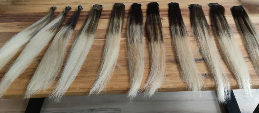 Tape Extensions mit neuen Klebestreifen beklebt